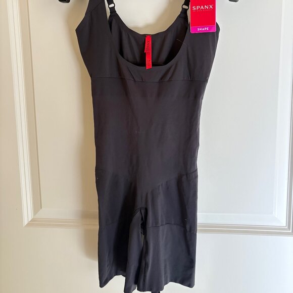 NWT Spanx Shape My Day Open Bust Mid Thigh Bodysuit Shapewear Black Size Small - Picture 2 of 9